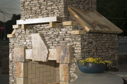 Hickory-Ridge-tennessee-fieldstone-stacked-wall-fireboulder-natural-building-stone-dfireboulder-stone