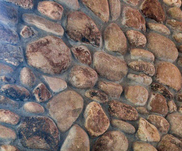 river-cobbles-veneer-tennessee-quarry-brown-fireboulder-natural-building-stone (1)