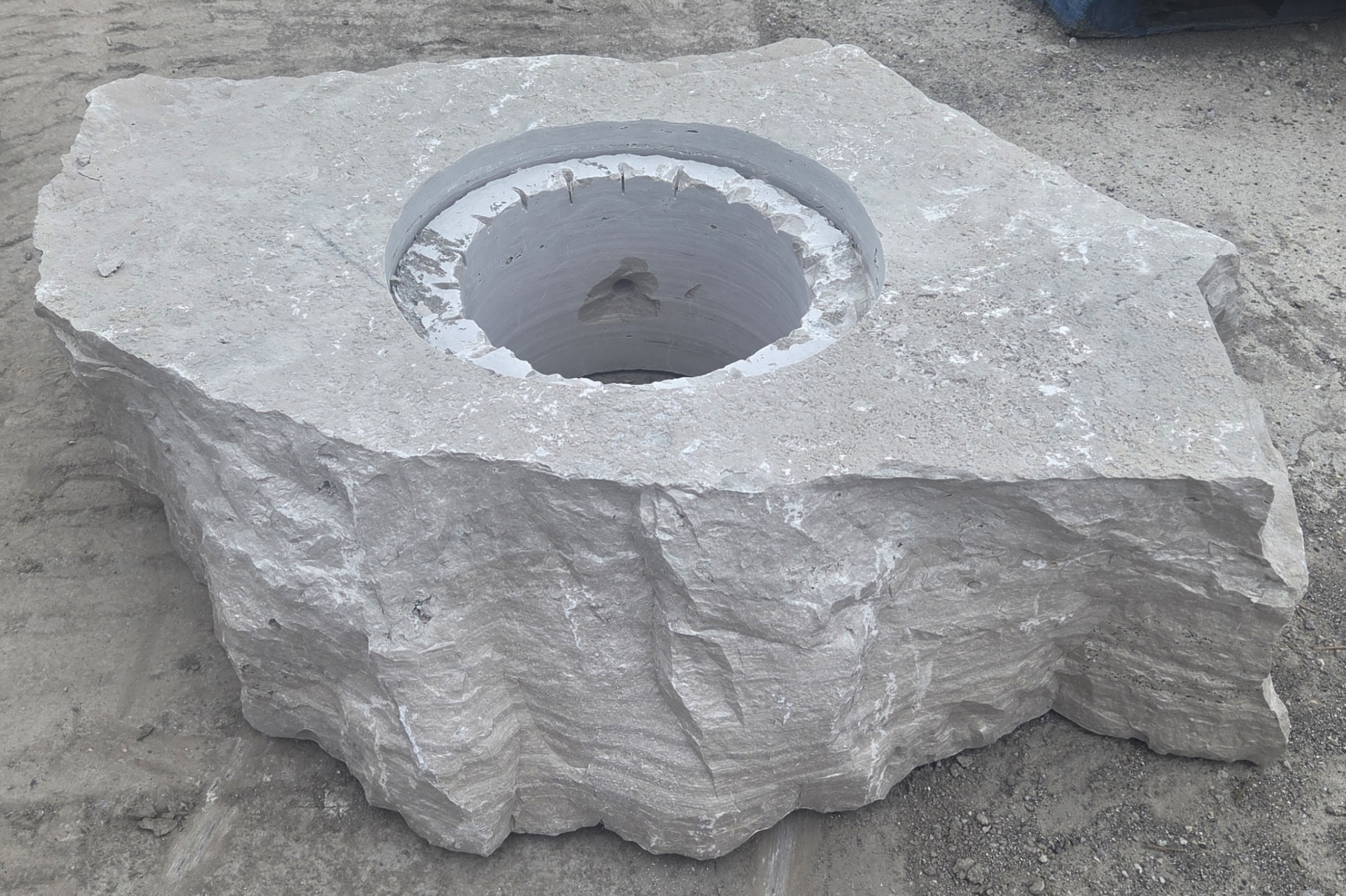 1740CXL XL Fireboulder - Image 5