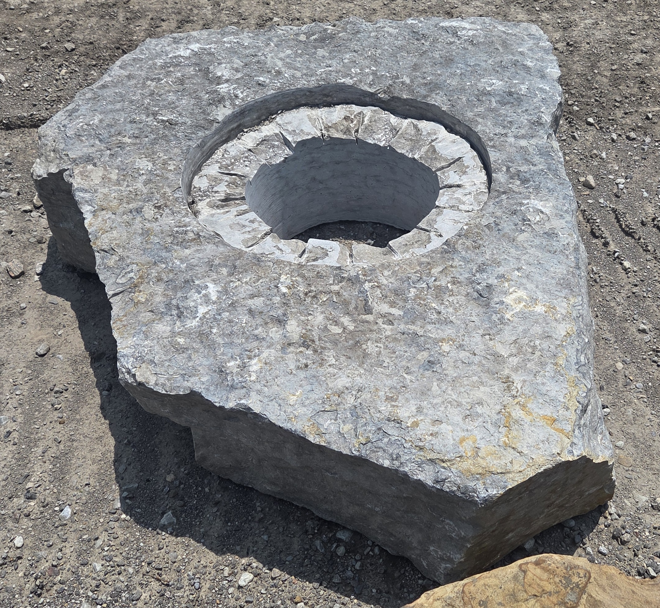 1753CJ Jumbo Fireboulder - Image 3